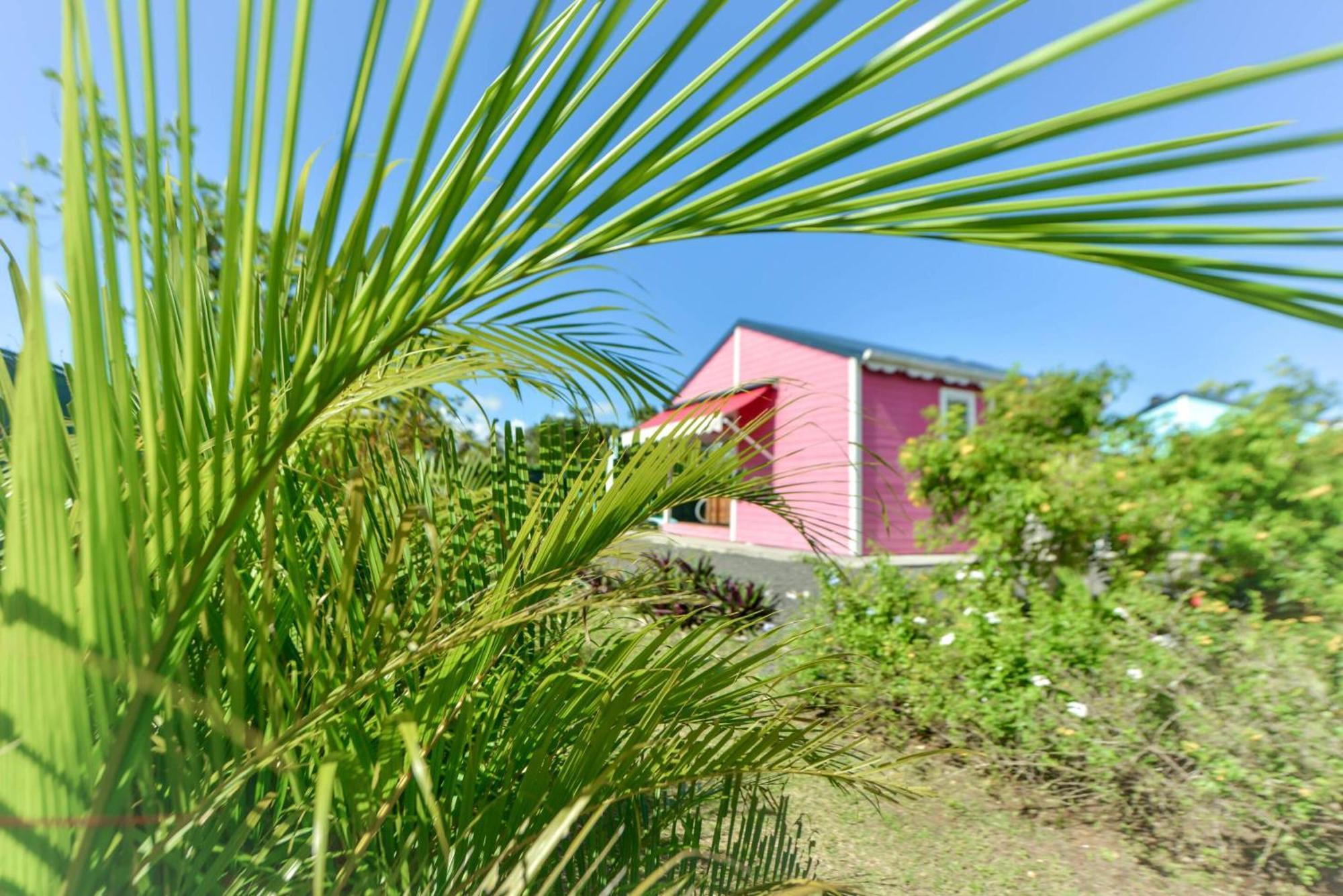 Les Jardins De Chantilly -Bungalows 4 Etoiles Avec Jardins Et Piscines Privees Бе-Мао Номер фото